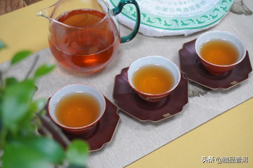 2008年甲级早春圆茶：勐海茶厂出品，传承甲级圆茶风格